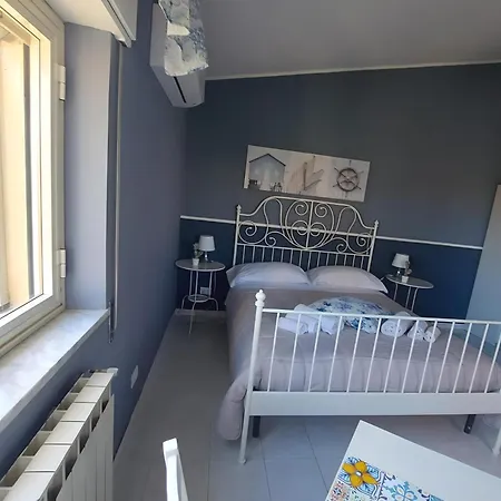 Nadira 贾迪尼-纳克索斯