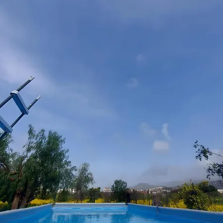 Nadira גיארדיני נאקסוס