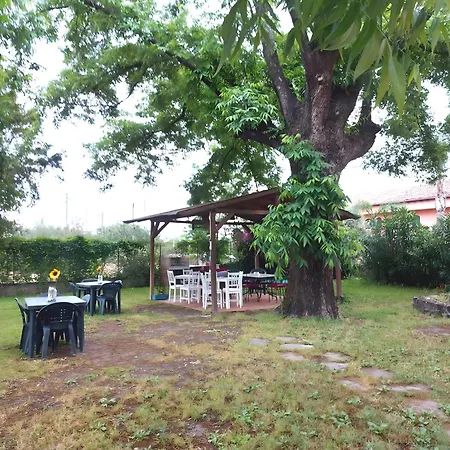 Nadira Giardini Naxos