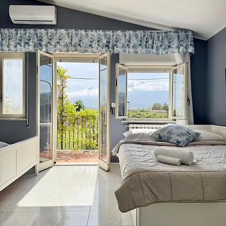Apart Otel Nadira Giardini Naxos