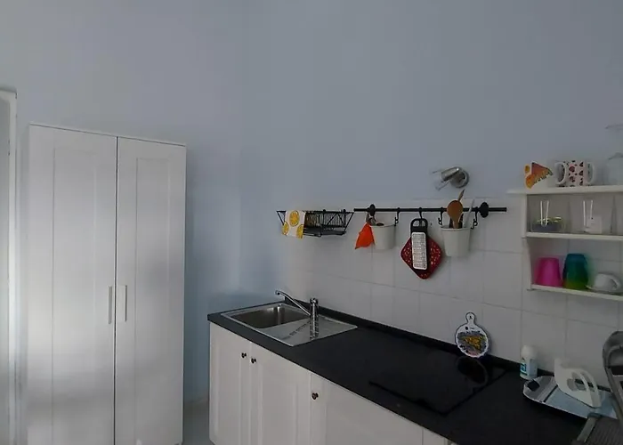 アパートホテル Nadira 4*