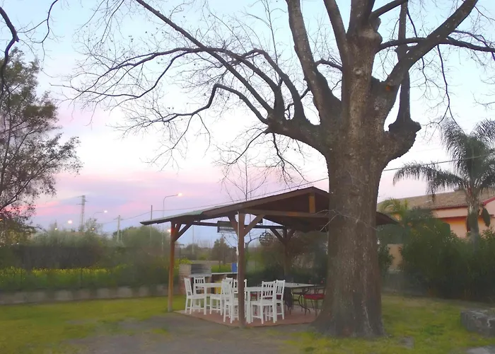 Nadira מלון דירות 4*