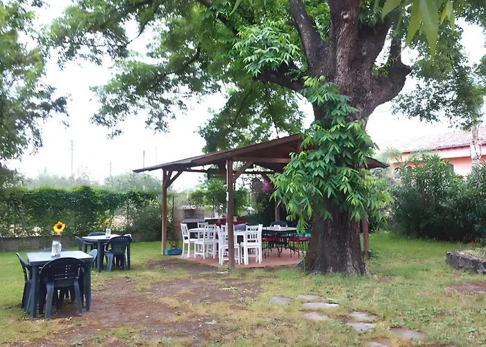 Nadira Giardini-Naxos