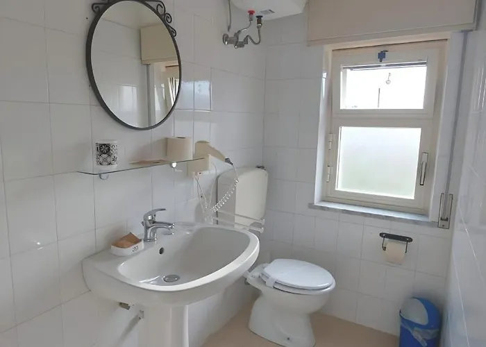 Nadira גיארדיני נאקסוס