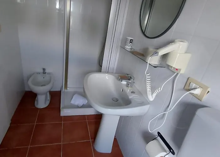 Nadira גיארדיני נאקסוס